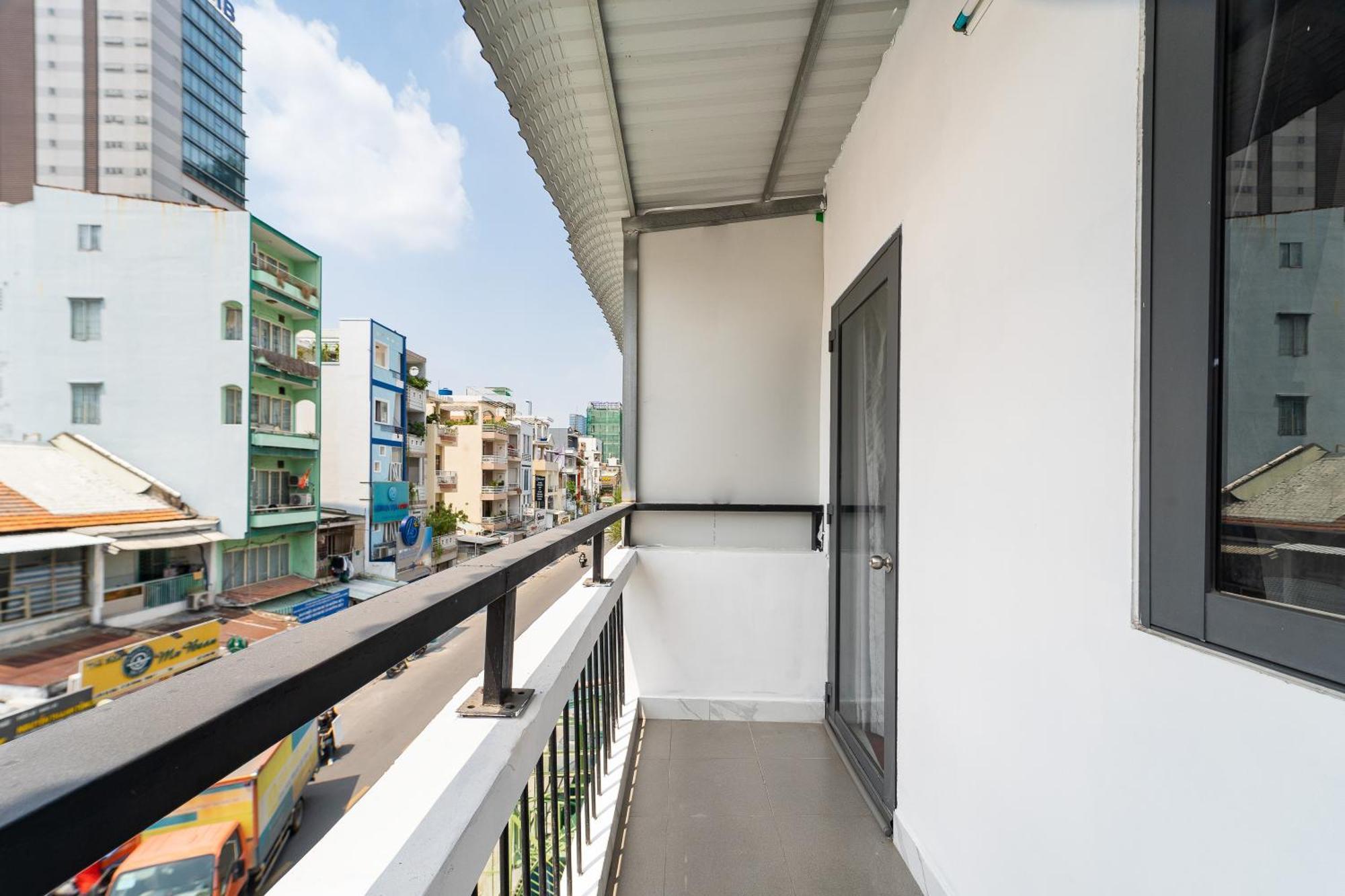 1br Near Bui Vien Balcony & Washer 25 Căn hộ *